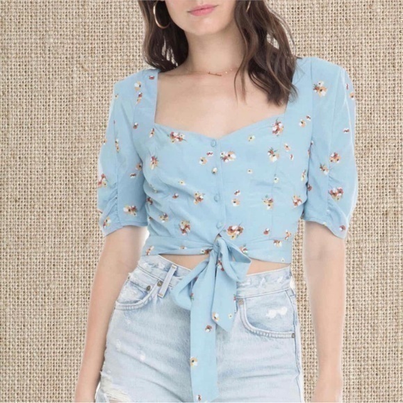Astr Tops - Baby blue flora crop top